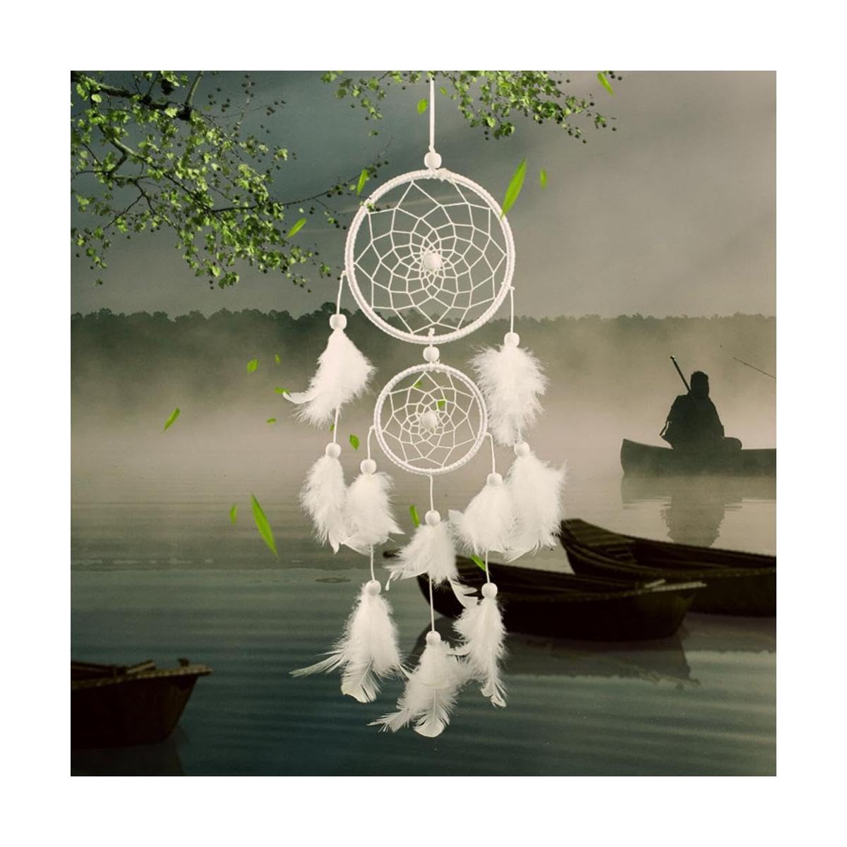 Campanas de viento atrapasueños para decorar un dormitorio zen relajante