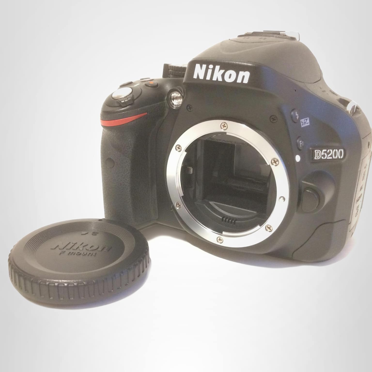 Nikon D5200 レンズキット 充電器 SDカード付き 一眼レフカメラ Nikon デジタル一眼レフカメラ D5200 レンズキット
