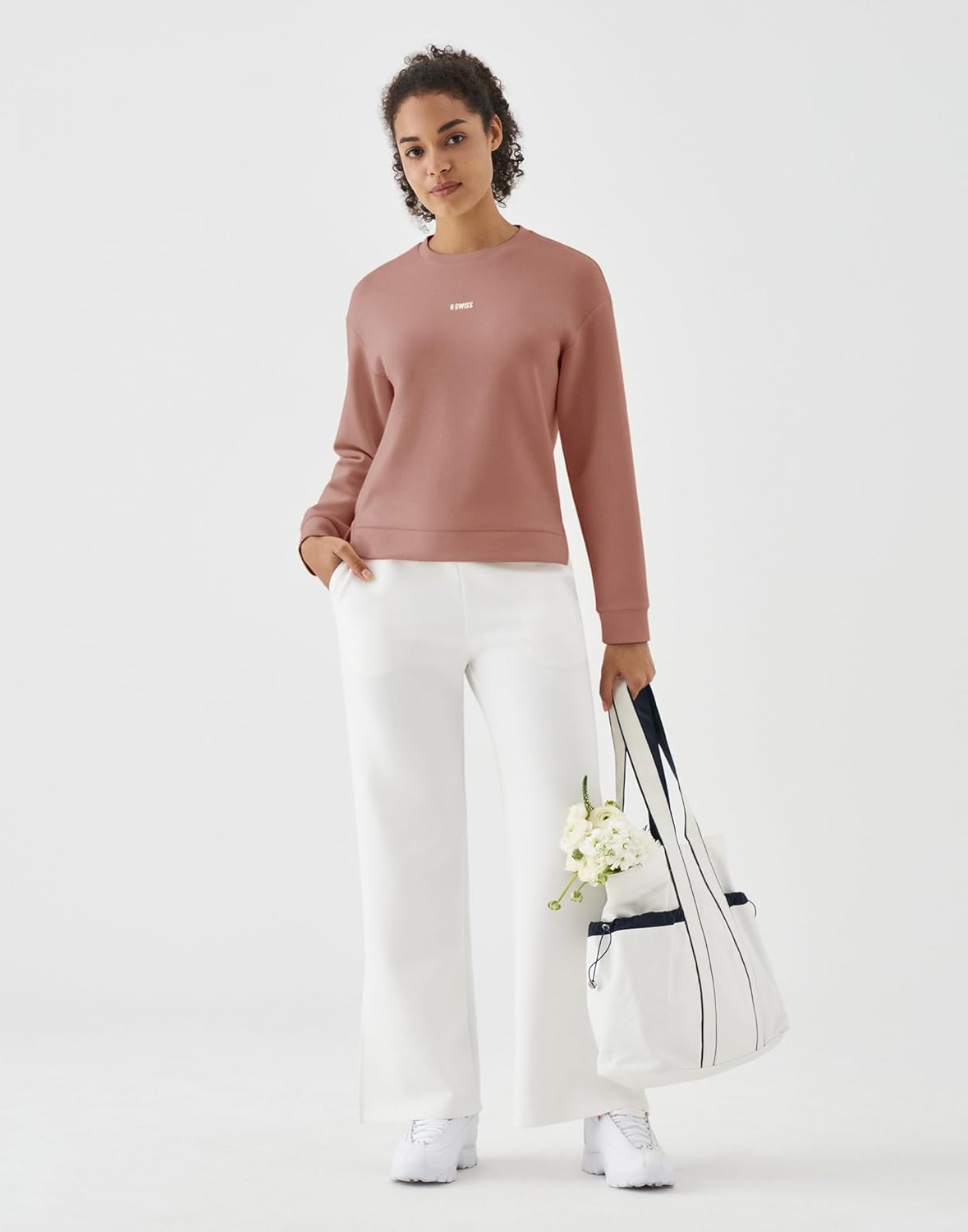 K-Swiss Cropped Sweatshirts for Women - Crewneck Pullover Sweatshirt Long Sleeve Workout Crop Tops Soft and Lightweight - Image 3