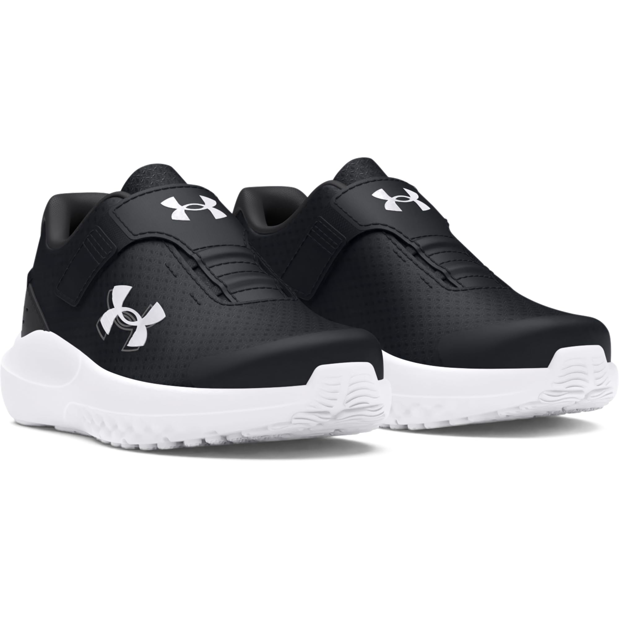 Under Armour Chłopcy Ua Binf Surge 4 AcAdidasy