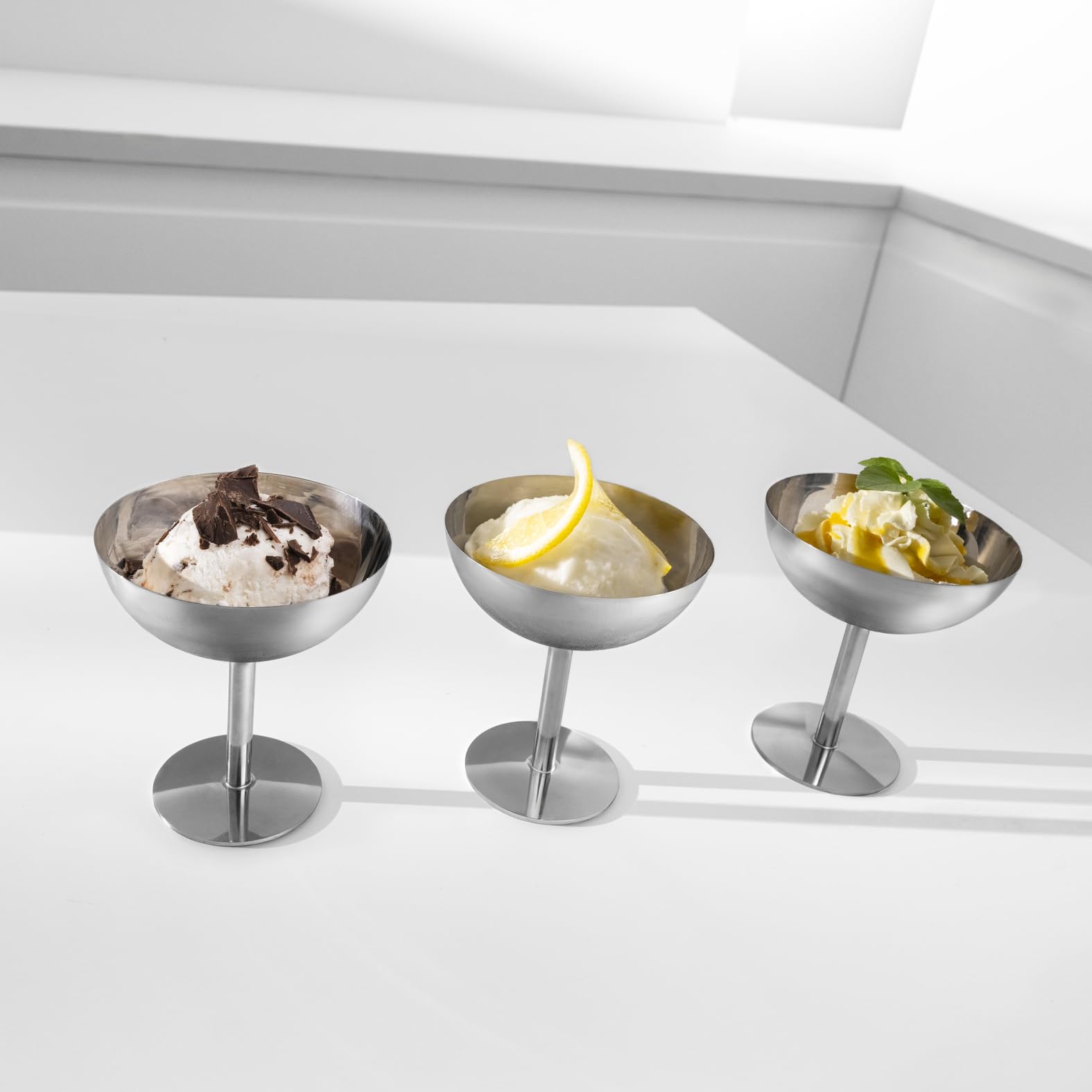 WMF Kitchenminis - Heladera 3 en 1, yogur helado, sorbete, helado, 12 W, pantalla cristal, función contador, incluye cuchara de helados, 300 ml, acabados acero inoxidable cromargan mate