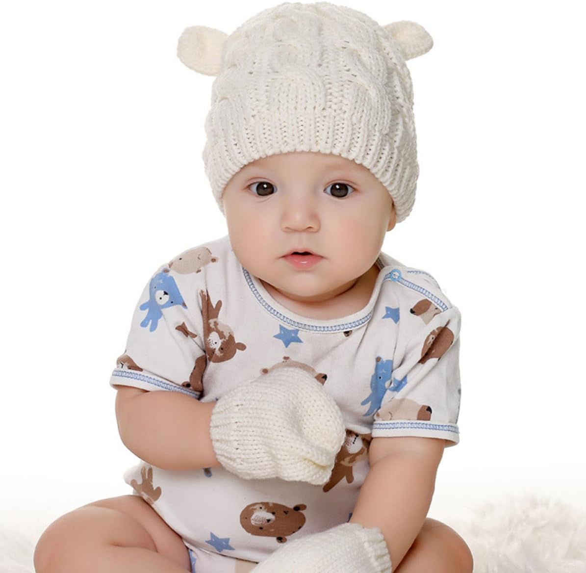 Knitted Wool Hat and Gloves Set for Autumn and Winter, Skin-Friendly Warm White Beanie Cap with Classic Knitting Design, Gift for Newborn Boys