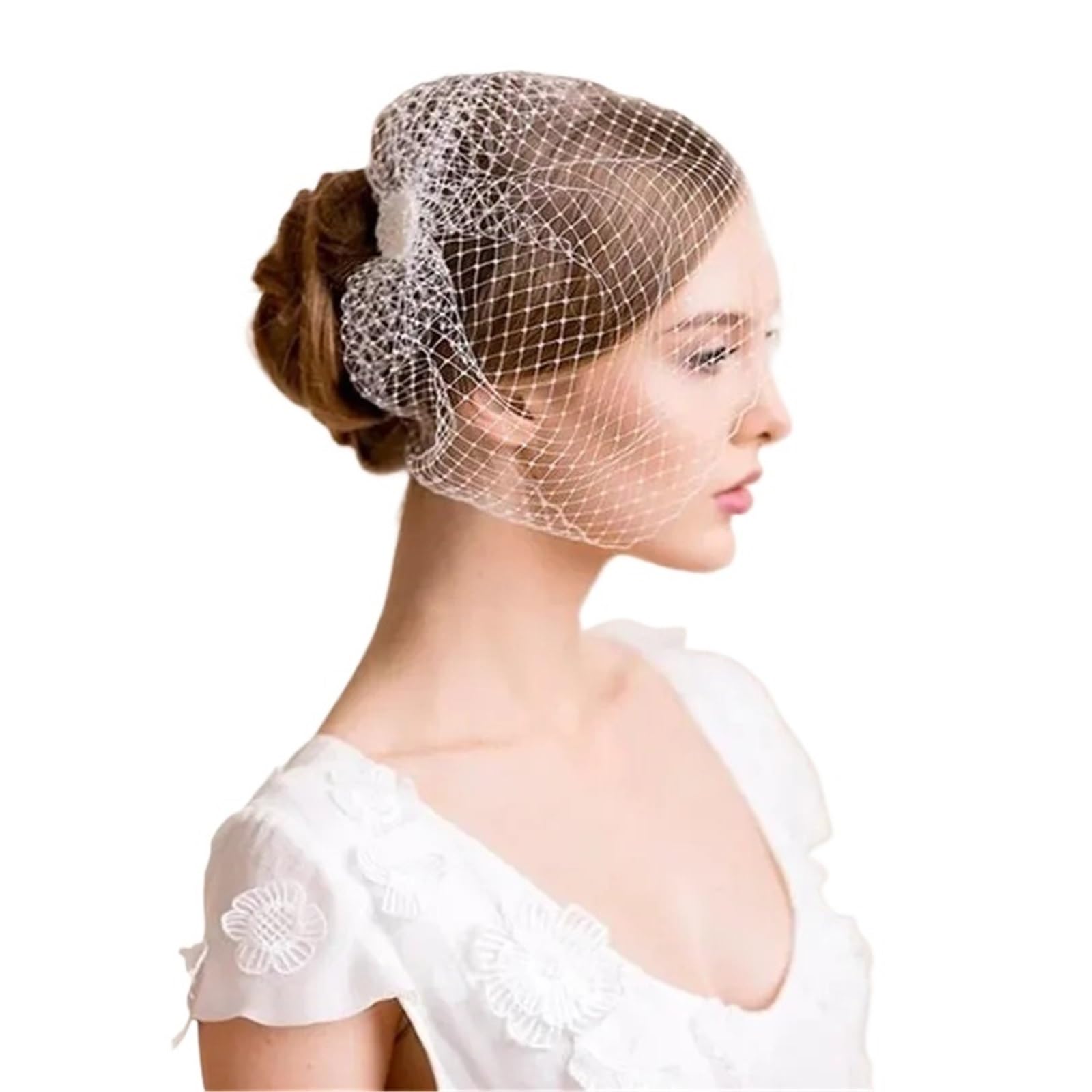 Amazon.com: Vintage Bridal Birdcage Veil – Short 1-Layer Blusher Veil with  Cut Edge for Wedding \u0026 Parties : Clothing