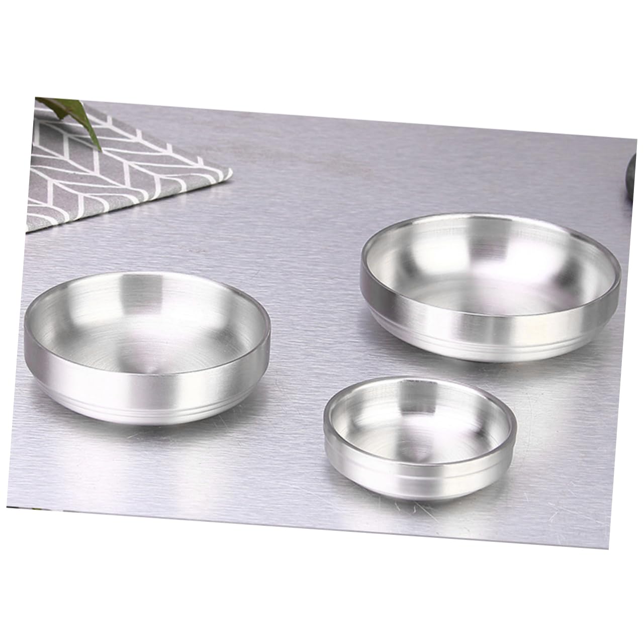 HOLIDYOYO 304 Stainless Steel Saucer Pickle Seasoning Condiment Sauce Cups Ketchup Dish Soy Dipping Bowls Small Dipping Bowls Serving Dish Pudding Cup Tasting Dishes Vinegar Bowls Silver
