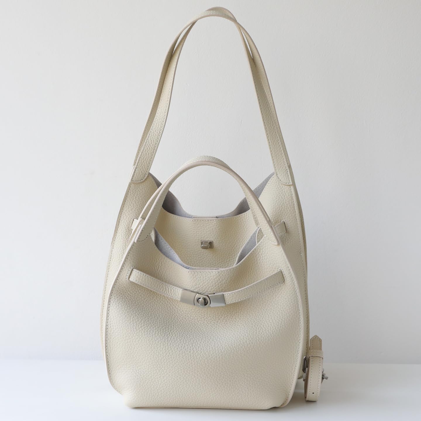 Leather Bucket Bag Handbag Shoulder Crossbody Bag HoboTotes Sling Lock Strap Satchel Large Capacity Versatile Luxury
