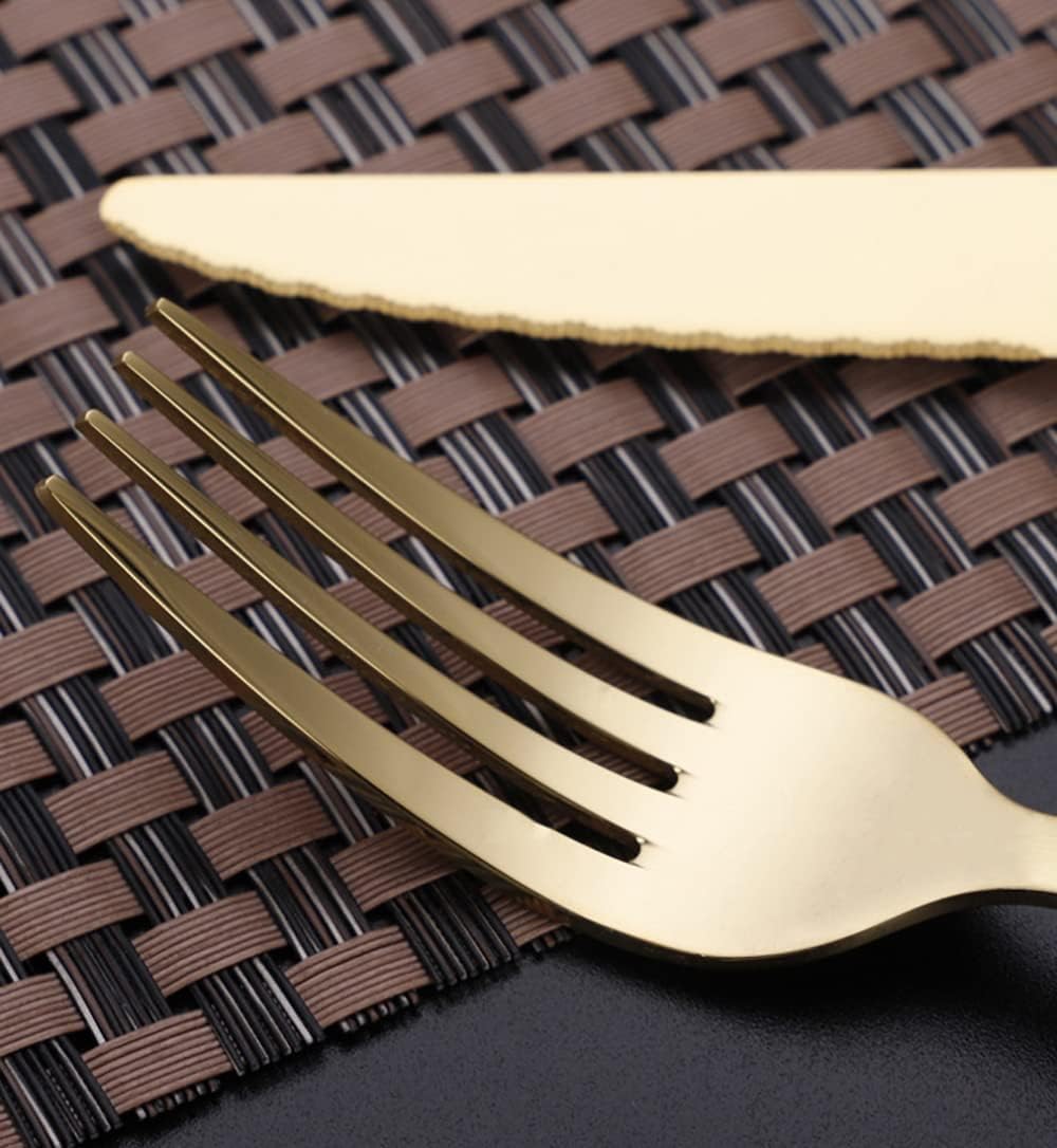 Ce Service de Couverts en Bois, composé de 70 pièces en Acier Inoxydable Durable avec Manche en Bois, Comprend des Couteaux, fourchettes et cuillères délicats. C'est Un Ensemble de Couverts