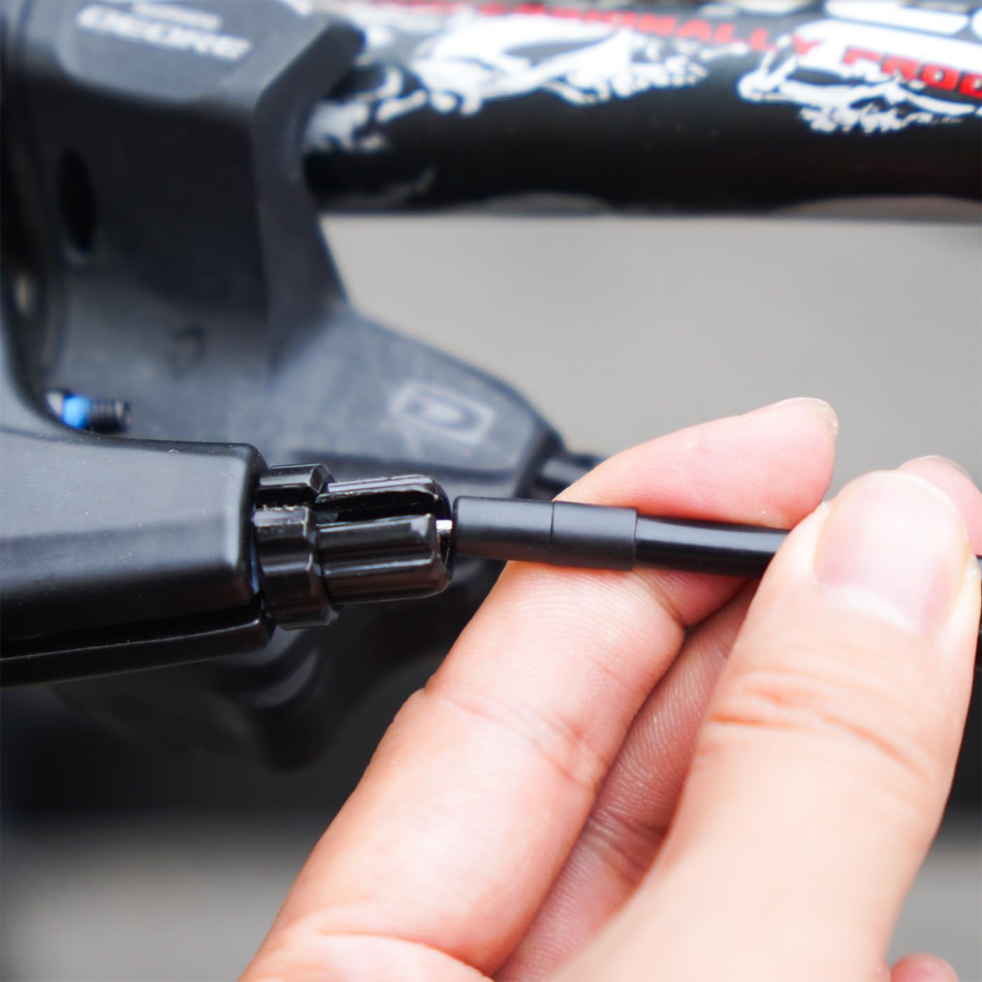 Fahrrad Schaltzug für Shimano/Sram,Fahrrad Schaltkabel mit Kabelschere Set-Universal Fahrrad Schaltseil 2800mm Mit Öl Schlauch 3500mm Schaltzugset für Rennrad, MTB, Citybike und andere.