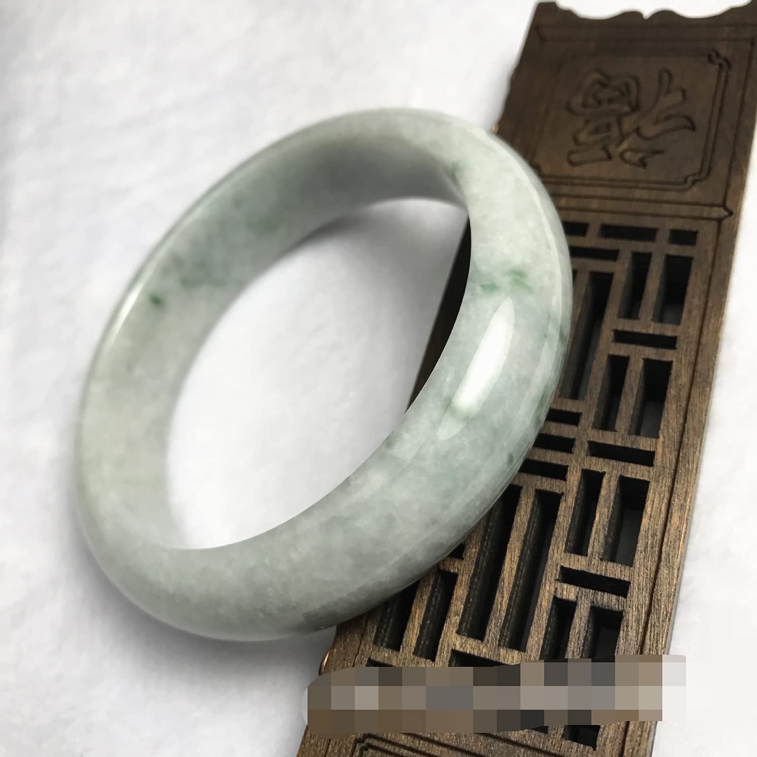 Bracelet en jade véritable : un lien éternel sculpté à la main - 7