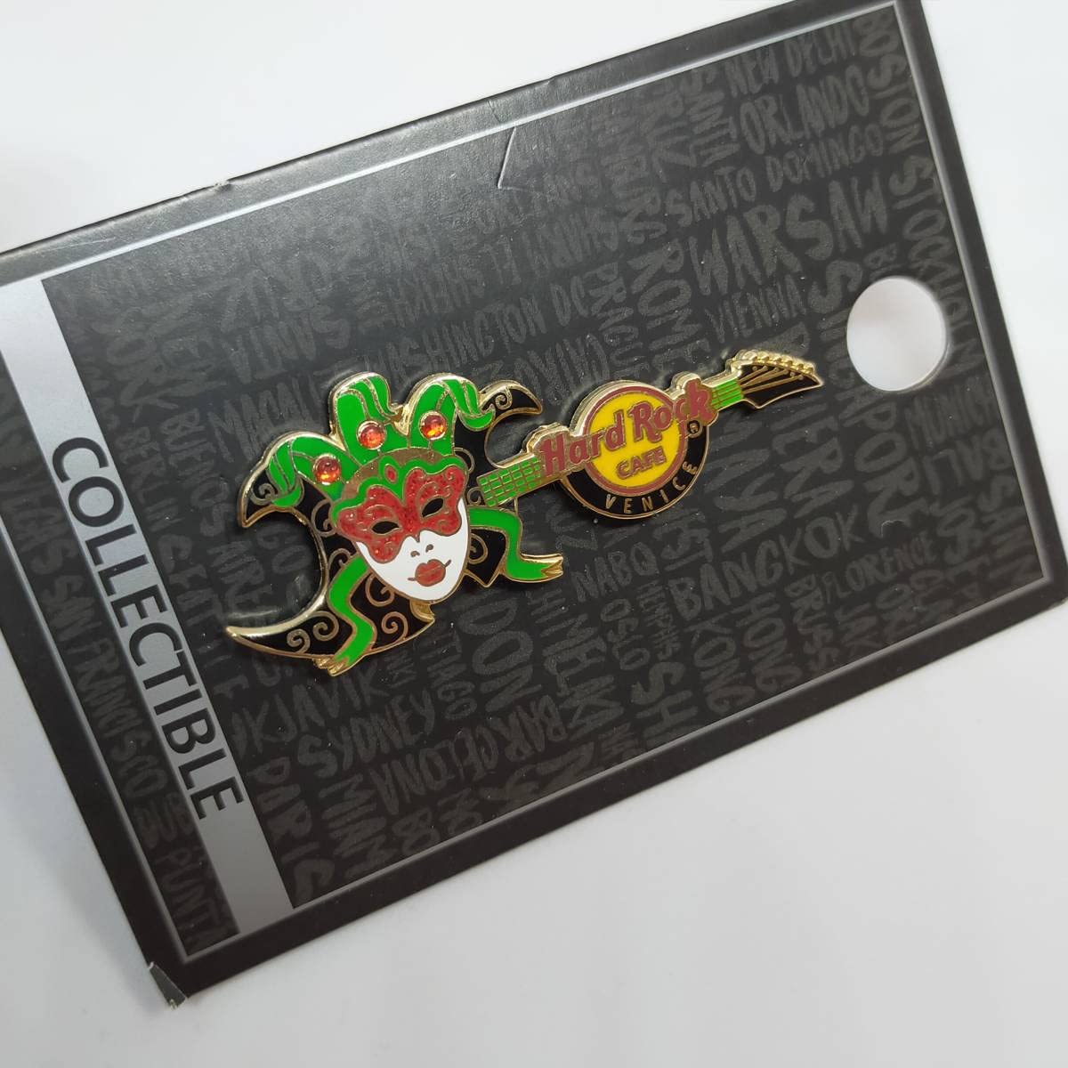【海外店舗限定 】HardRockCafe ラスベガスエイリアン宇宙人ピンバッジ Amazon | 仮面 ヴェネチア限定 HARD ROCK イタリア ベネチア ピンズ