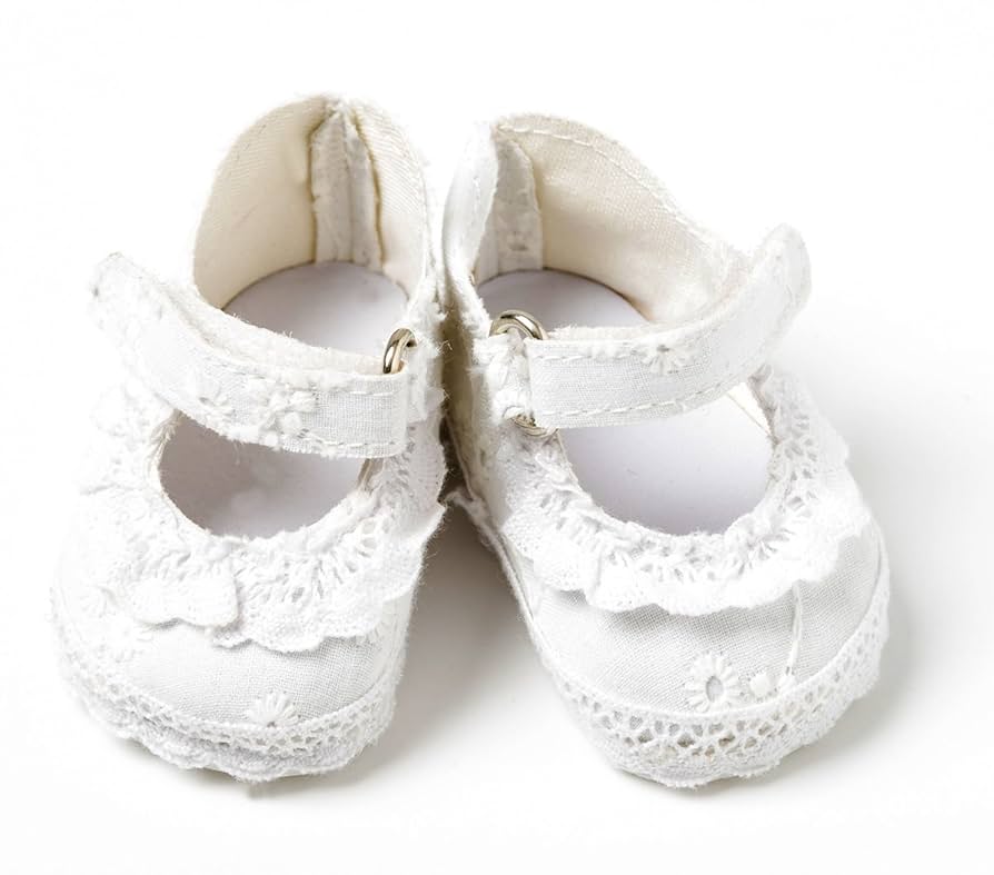 FRILLY LILY Broderie Anglaise Dolls Shoes Medium Size 7.2x 3.3 Cm TO FIT DOLLS SUCH AS OUR GENERATION,AMERICAN GIRL DOLL, DESIGNAFRIEND AND MOST OTHER 18 INCH PLAYDOLLS