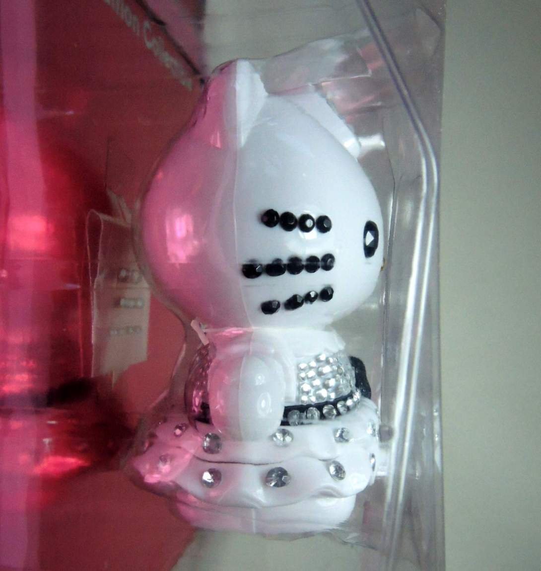 Amazon.co.jp: Hello KittyTM Crystal Kitty Doll - Limited Edition