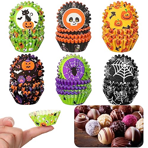 Gerrii 600 Pcs Halloween Mini Cupcake Liners Halloween Candy Cups Holiday Baking Cups Muffin Liners for Party Decorations Supplies, 6 Styles