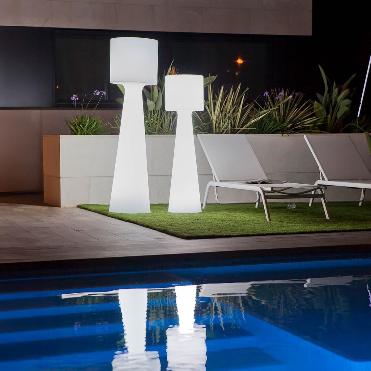 newgarden GRACE- Lámpara de pie para exteriores (140 cm), color blanco