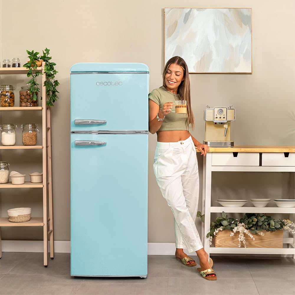 Cecotec Frigorífico 2 Puertas Retro de 215 L Bolero CoolMarket 2D Origin 215 Blue E. Altura 148,2 cm y 55,2 cm de Ancho, Luz, Tirador Cromado, Bandejas Cristal, Control de Temperatura, Azul — view 4