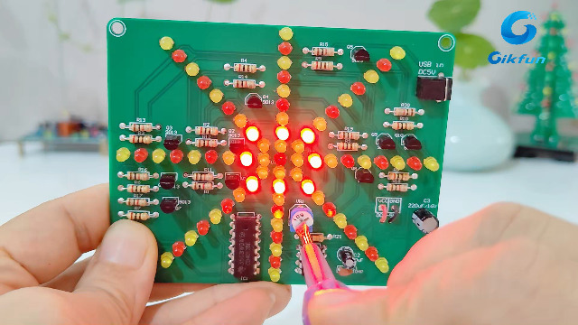 ジャンク品　Soldered PCB / Brass キーボード ホットスワップソケット非対応のキーボードをソケット化してみた