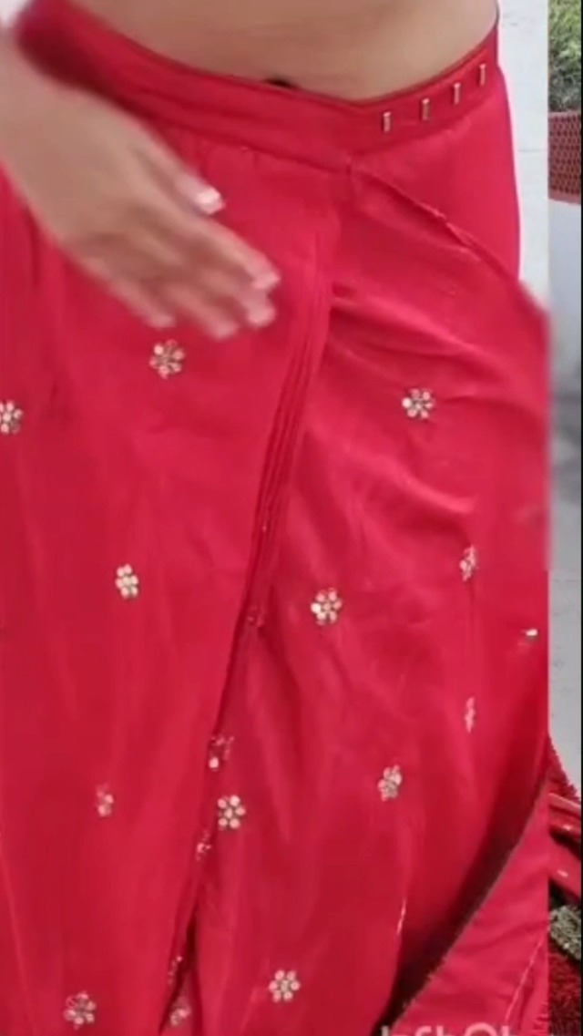 Watch How To Drape the WiMO Ready to Wear One Minute Saree on Amazon Live