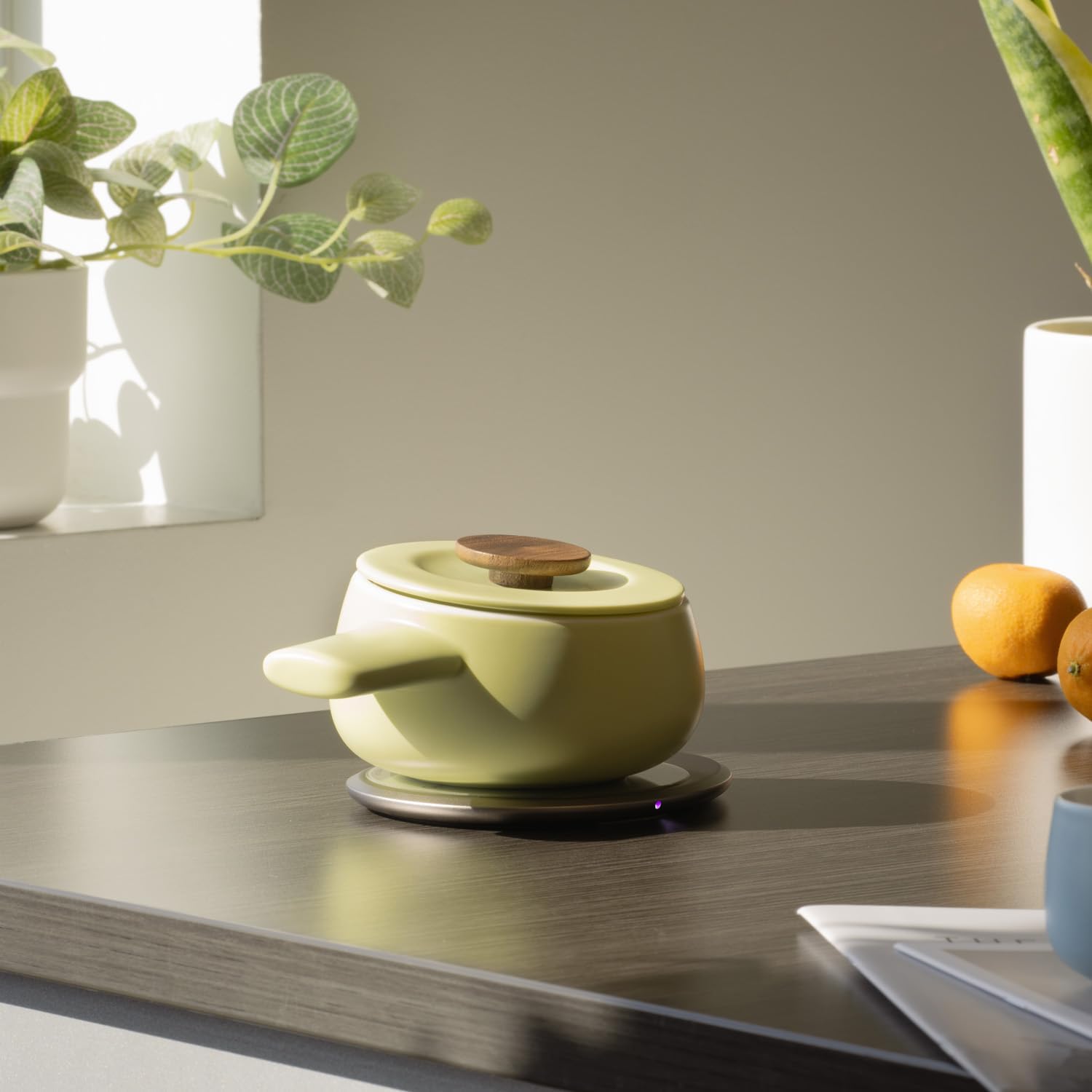 Fondi Self-Heating Ceramic Fondue Set – Verde Green | 7.6 fl oz / 225 mL Self-Heating Cheese & Chocolate Fondue with Heating Pad