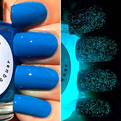 blue glow in the dark nails