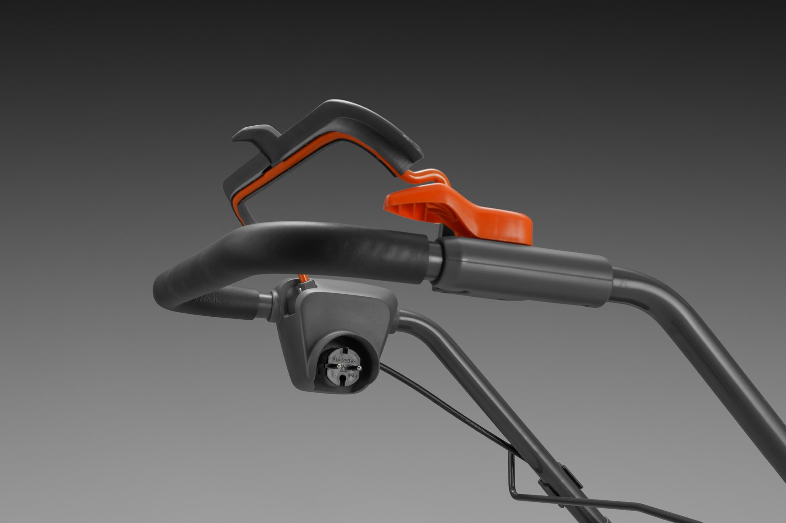 Husqvarna LC 141C Elektro-Rasenmäher | 41 cm Schnittbreite, leiser Betrieb, zentrale Schnitthöhenverstellung