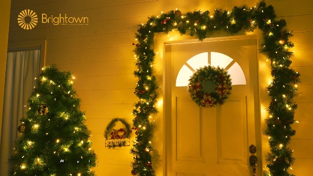 Image of Brightown LED Christmas Mini Lights, 39Feet 100 LED Clear Bulbs String Lights with 8 Light Modes, Connectable Fairy Lights Plug in for Outdoor Xmas Trees Garland Wreath Holiday Decorations, Warm White