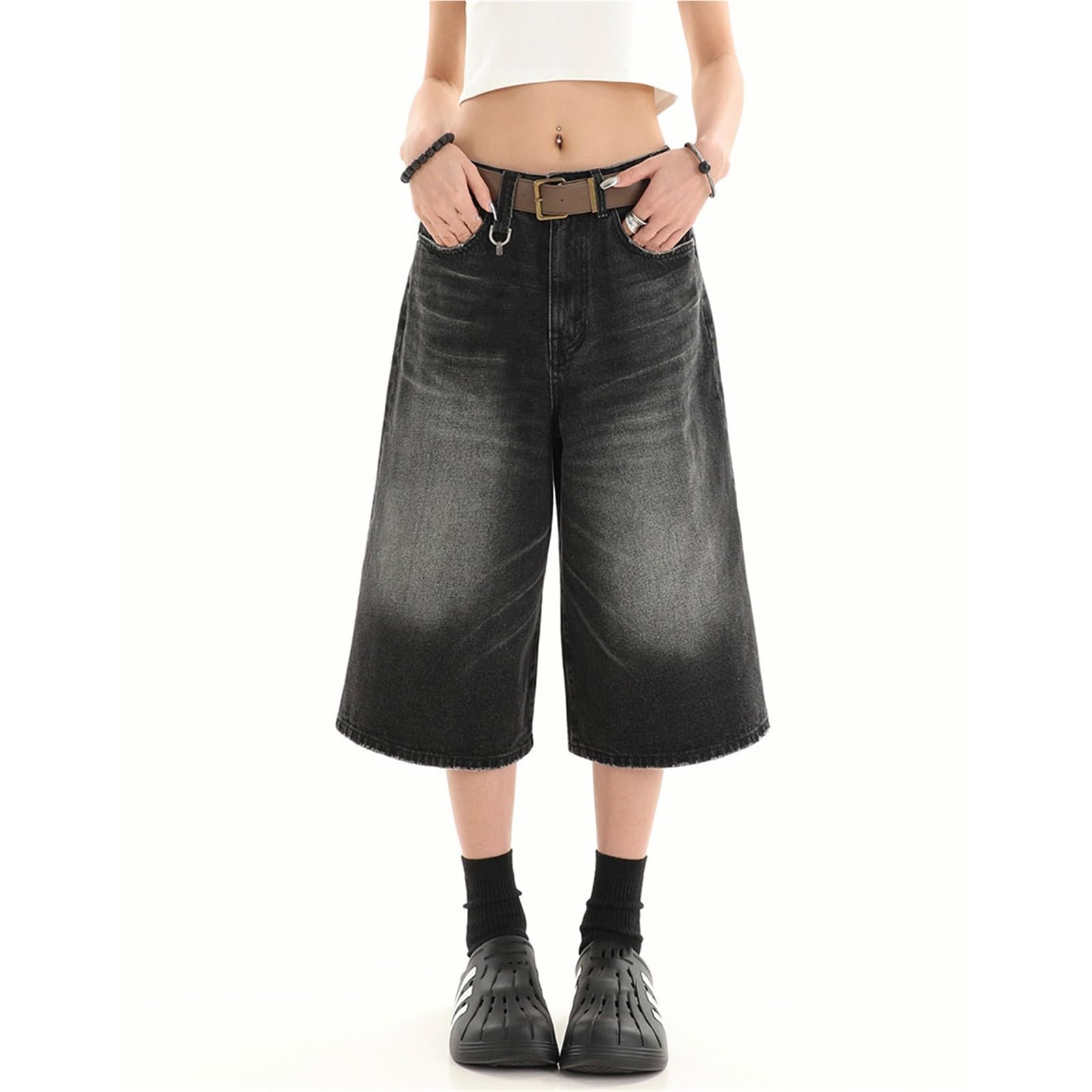 Outfits met jeansshorts voor dames | Complete looks en modetrends voor 2026