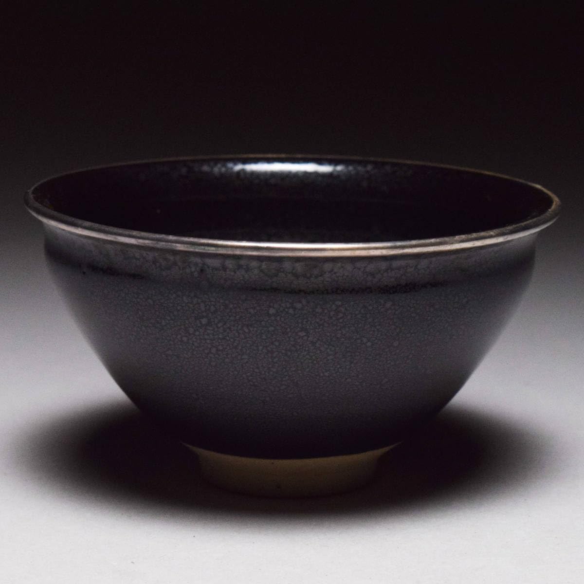 Amazon.co.jp: 信楽焼西尾彦四郎油滴天目茶碗共箱茶道具抹茶碗【d-310