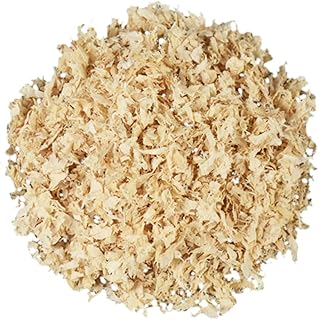 500g Natural Wood Shavings Bedding for Small Pets Soft Nesting Material Pack Suitable for Hamsters Gerbils Guinea Pigs and Rabbits