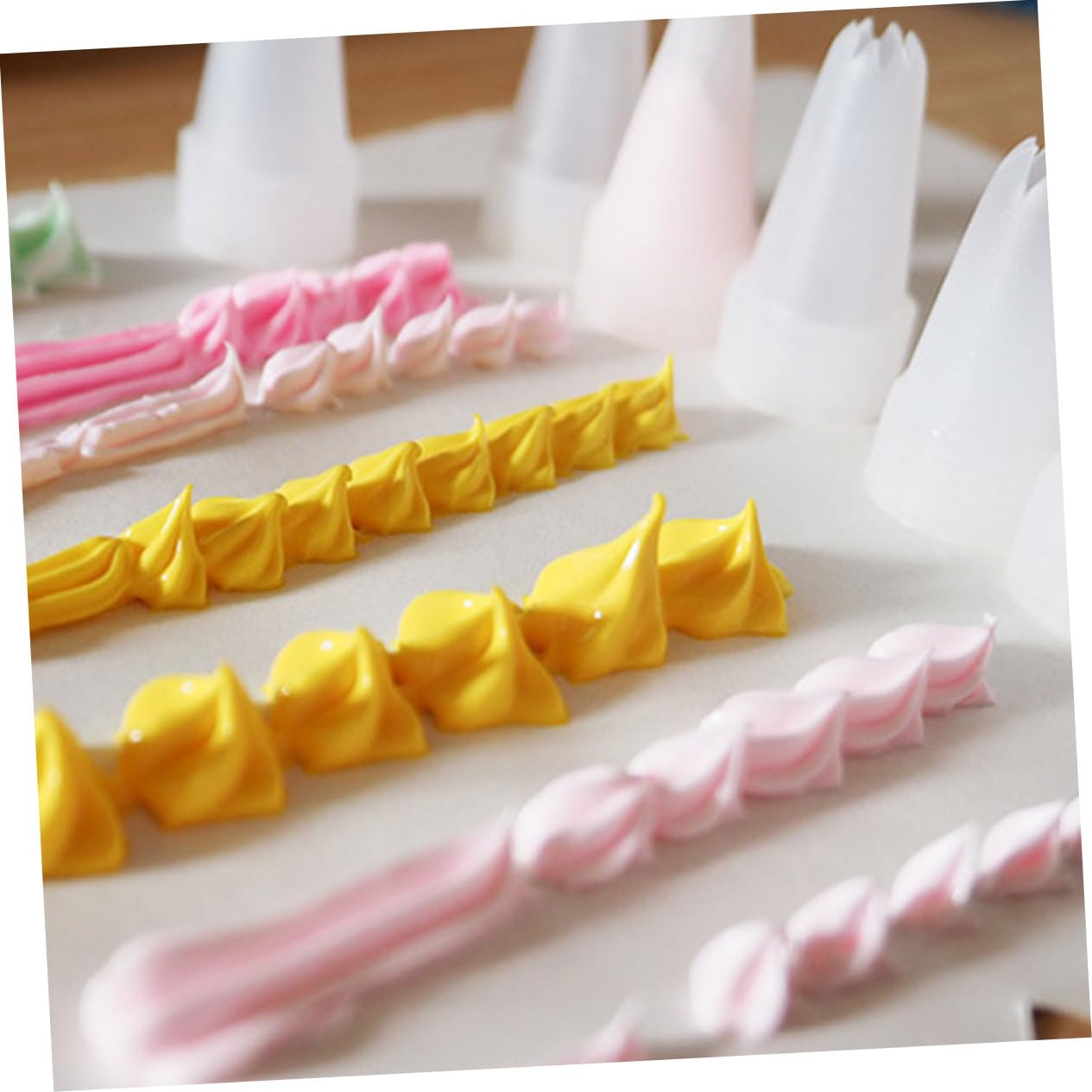 22 Pcs DIY Cream Glue Simulation Glue for Phone Case Crafting Easy to Use Store Bottles with Dual Nozzles Safe Durable Material for Creative Designs Random Color