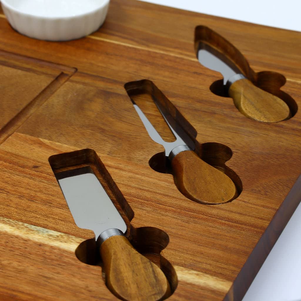 Kadum Set Tagliere Formaggio Con Coltelli - Legno Di Acacia E Ciotole Porcellana, 40x30 Cm