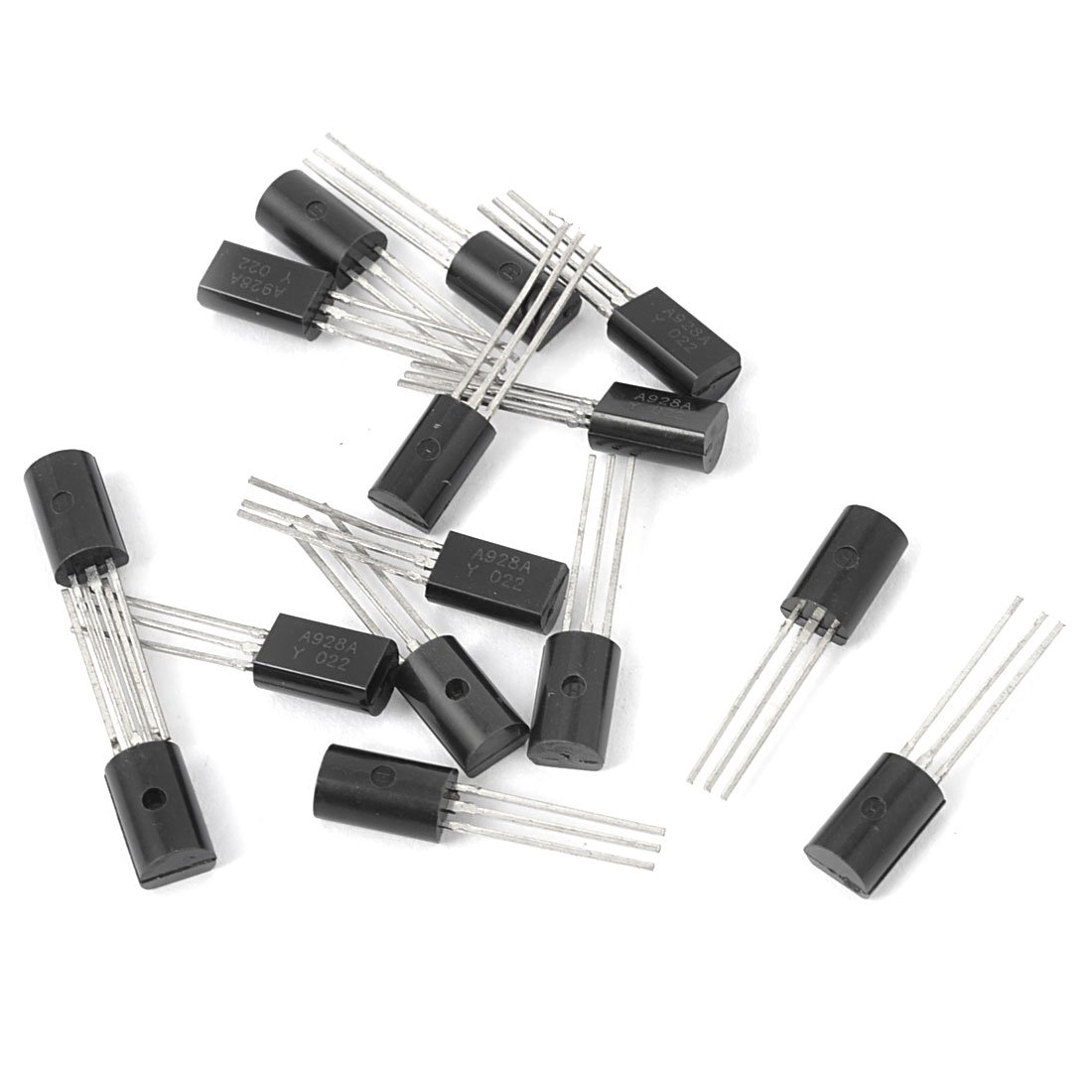 50 Pezzi Di Transistor Amplificatore PNP 2SA1020, Package TO-92L, Nuovi, Made In China