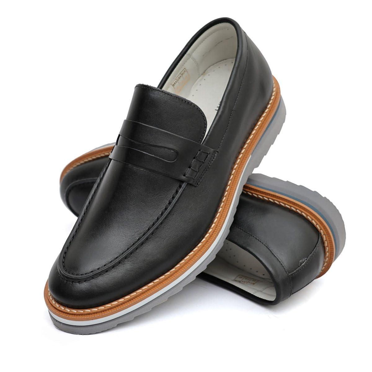 Sapato Mocassim Loafer couro Legítimo Artesanal em promoção! Veja a oferta e mais achadinhos de Sapatos 3 Hoje é o melhor dia para comprar Sapato Mocassim Loafer couro Legítimo Artesanal com aquele preço maroto! Promoção! Aproveite a oferta! 3