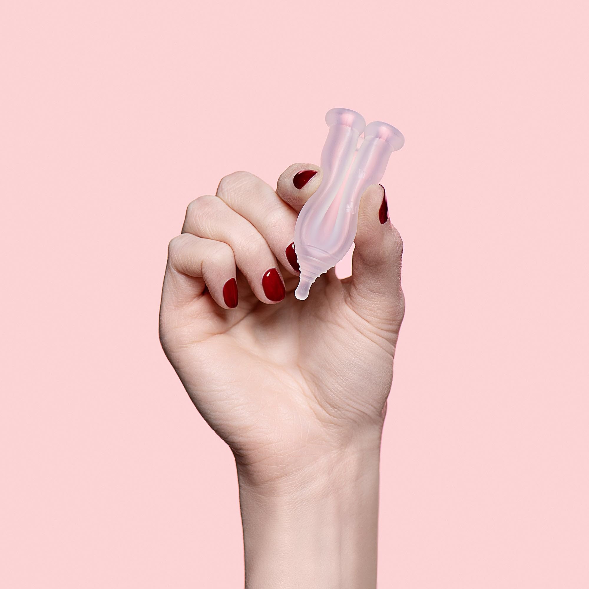 Casco - Copa menstrual y funda - Copa menstrual de silicona de grado médico fabricada en Maine USA, copa menstrual reutilizable. (Encuentra tu ajuste, paquete de 4)