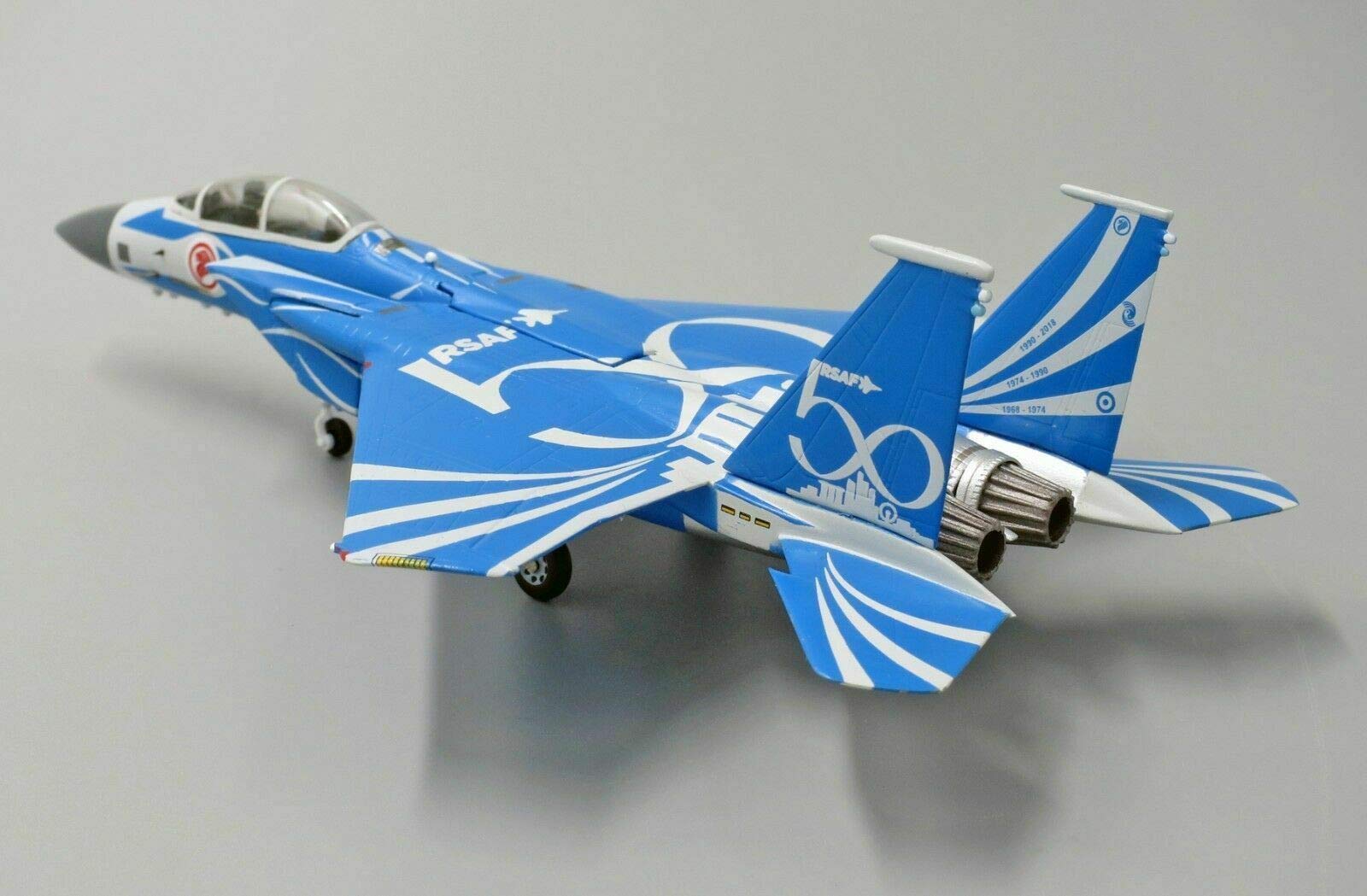 Amazon | JC WINGS 1/144 完成品 シンガポール F-15SG F15