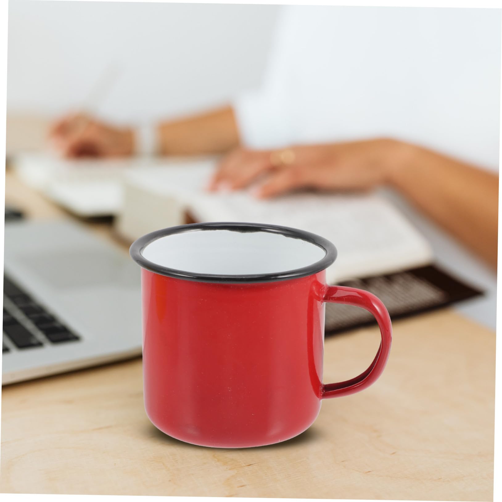 SOLUSTRE 4 Stück Emaillebecher Hitzebeständig und Multifunktional Extra Großer Kaffeebecher aus Emaille fürs Büro und Dessertshops Einfacher Stil