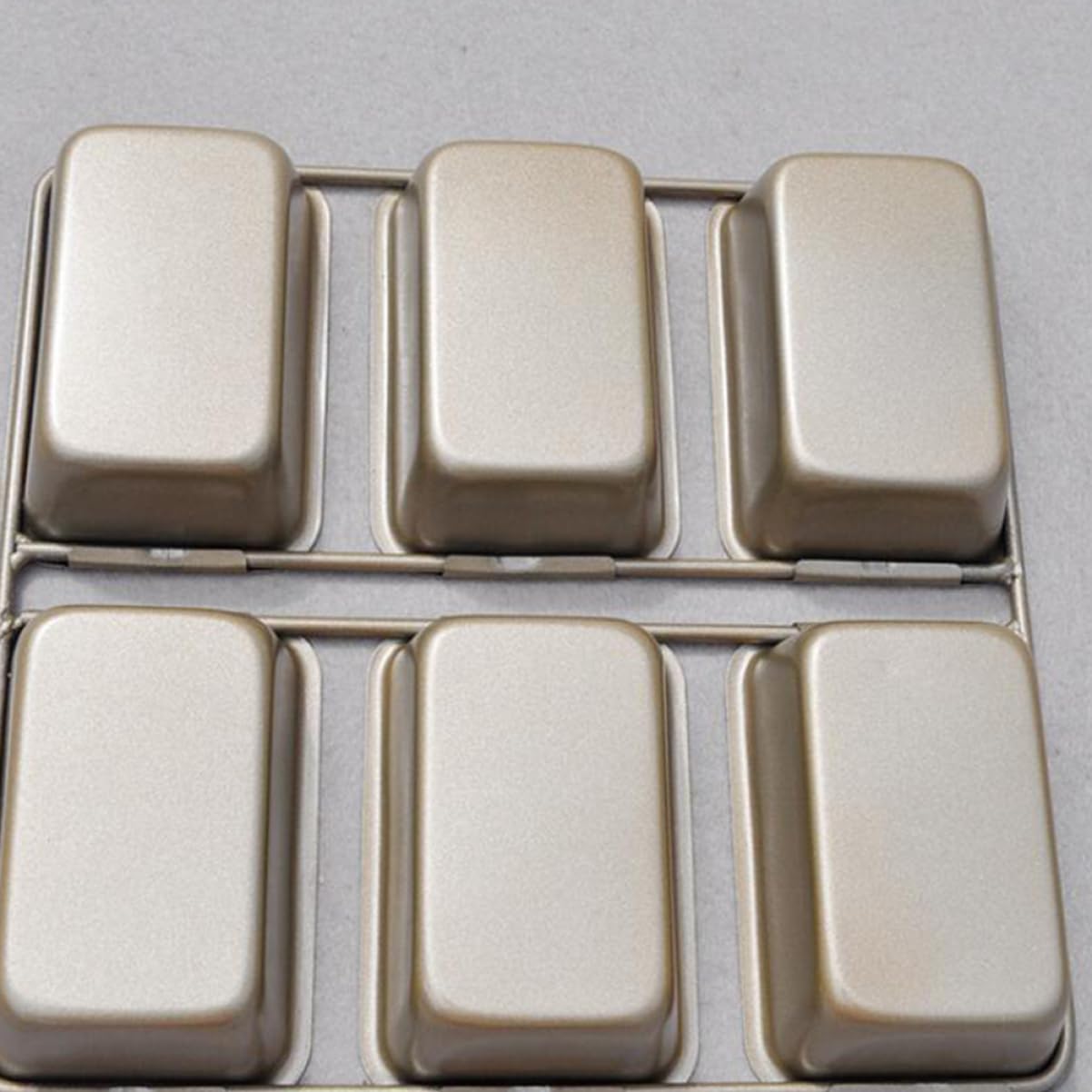 OFFSCH Rectangular Cake Non Stick Baking Tray for Home Professional Use High Temperature Easy to Clean for Toast Creative Baking Golden