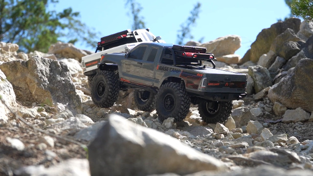 Amazon.com: Axial RC Truck 1/10 SCX10 III Base Camp 4X4 Rock
