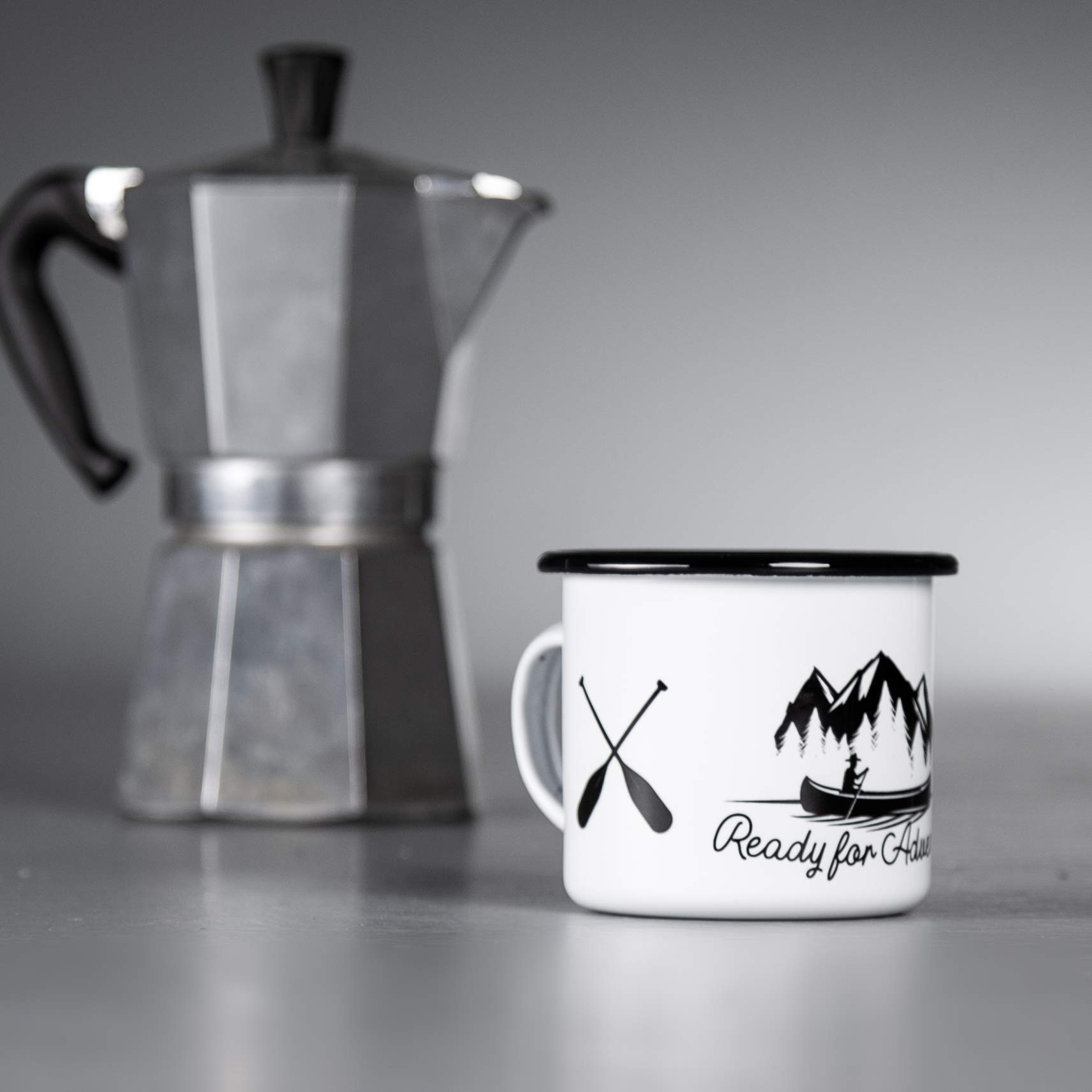 MUGSY Emaille Tasse 330 Ml – Kajak-Design, Bruchfest & Spülmaschinenfest | Für Camping & Outdoor