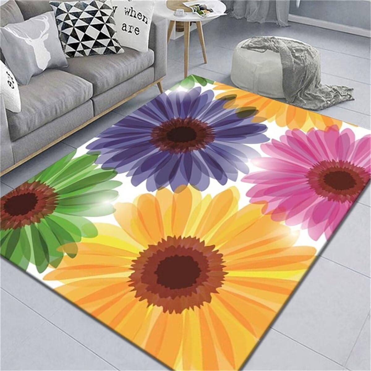 Tapis de salon jaune à fleurs violettes pour style moderne