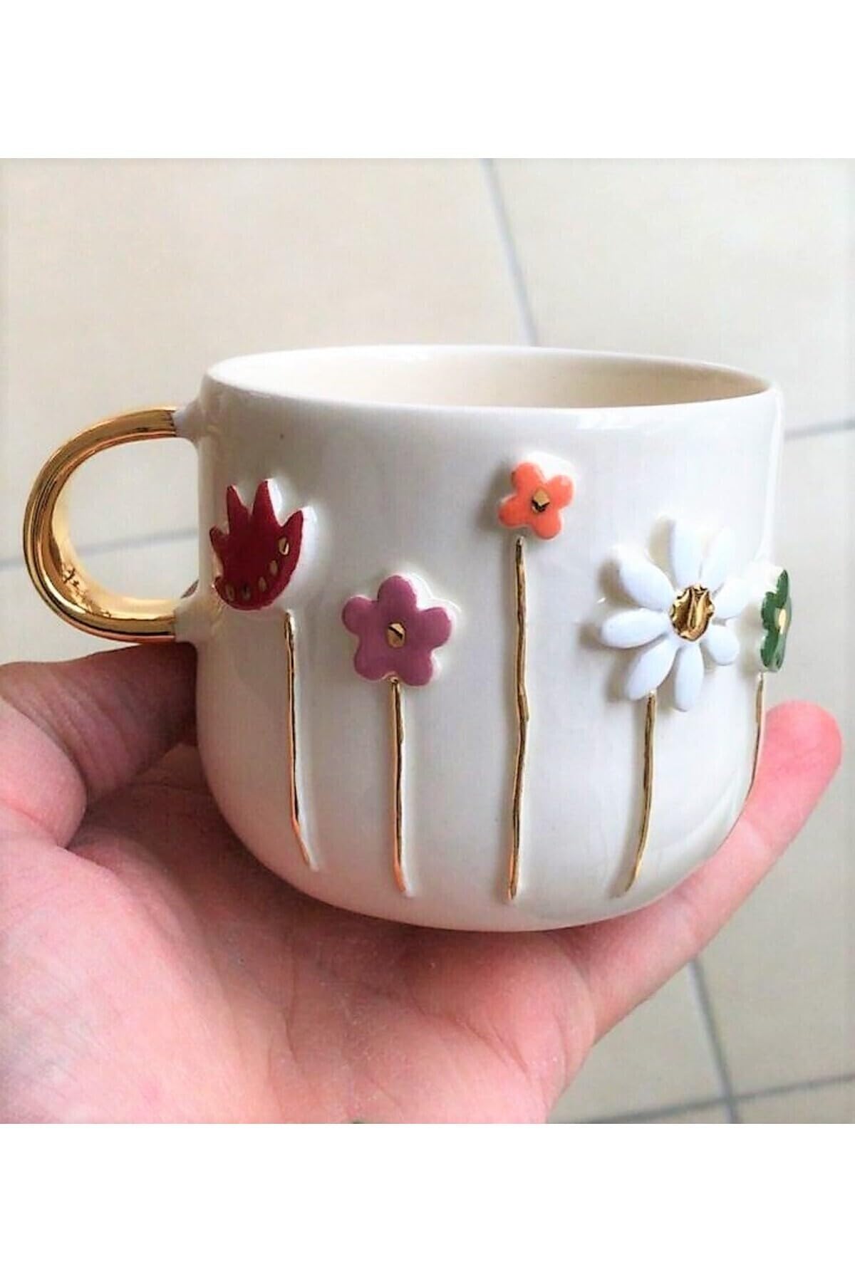 El Yapımı Bahar Çiçekleri Kabartmalı Kupa 24 Ayar Altın Dekorlu 300 Ml Mug Spring Flower