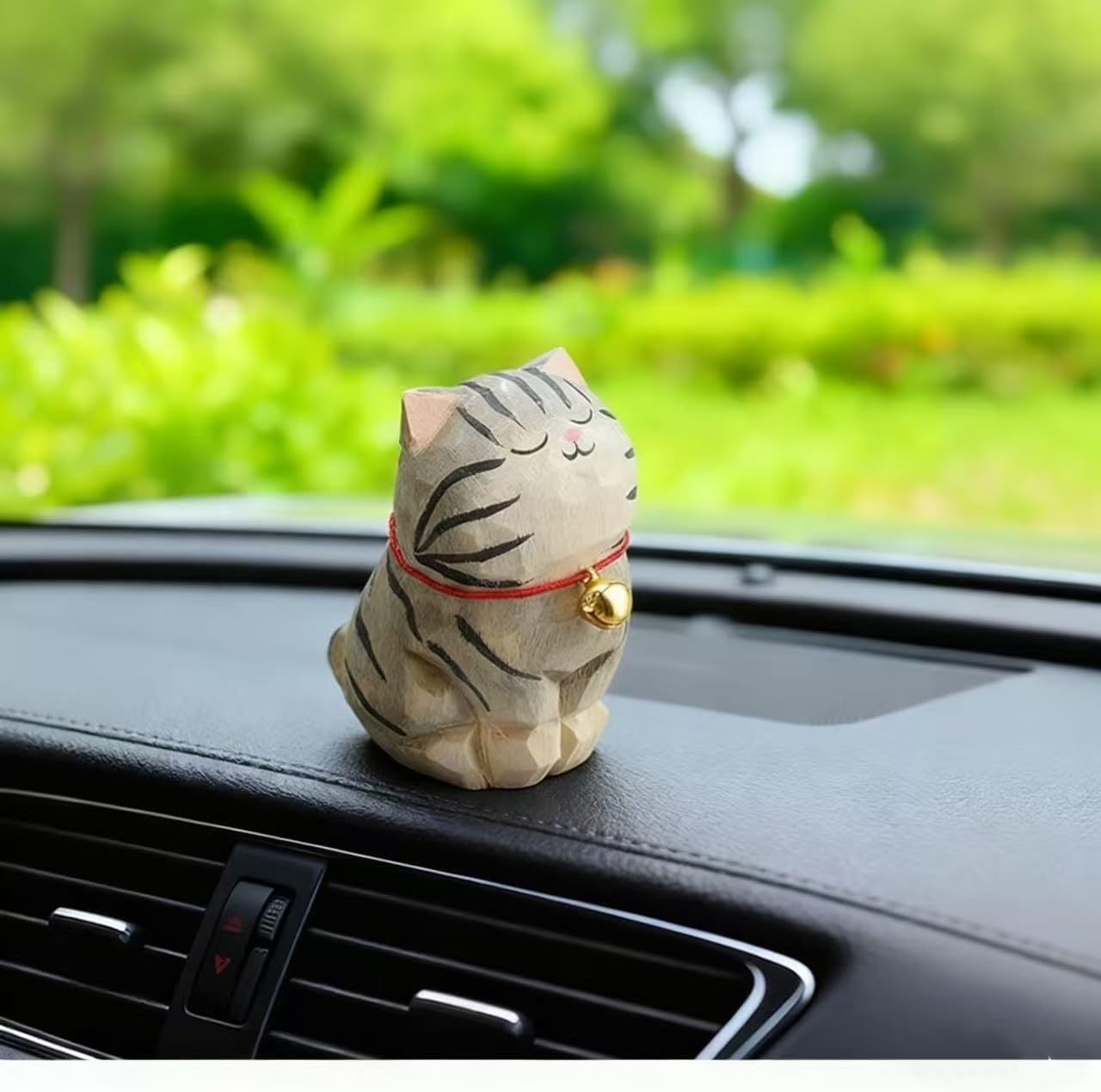 Handmade Wooden Gray Shorthair Tabby Cat Figurine – Carved Gray Striped Cat Statue for Desk, Home & Car Dashboard Decor, Collectible Wooden Ornament, Gift for Cat Lovers