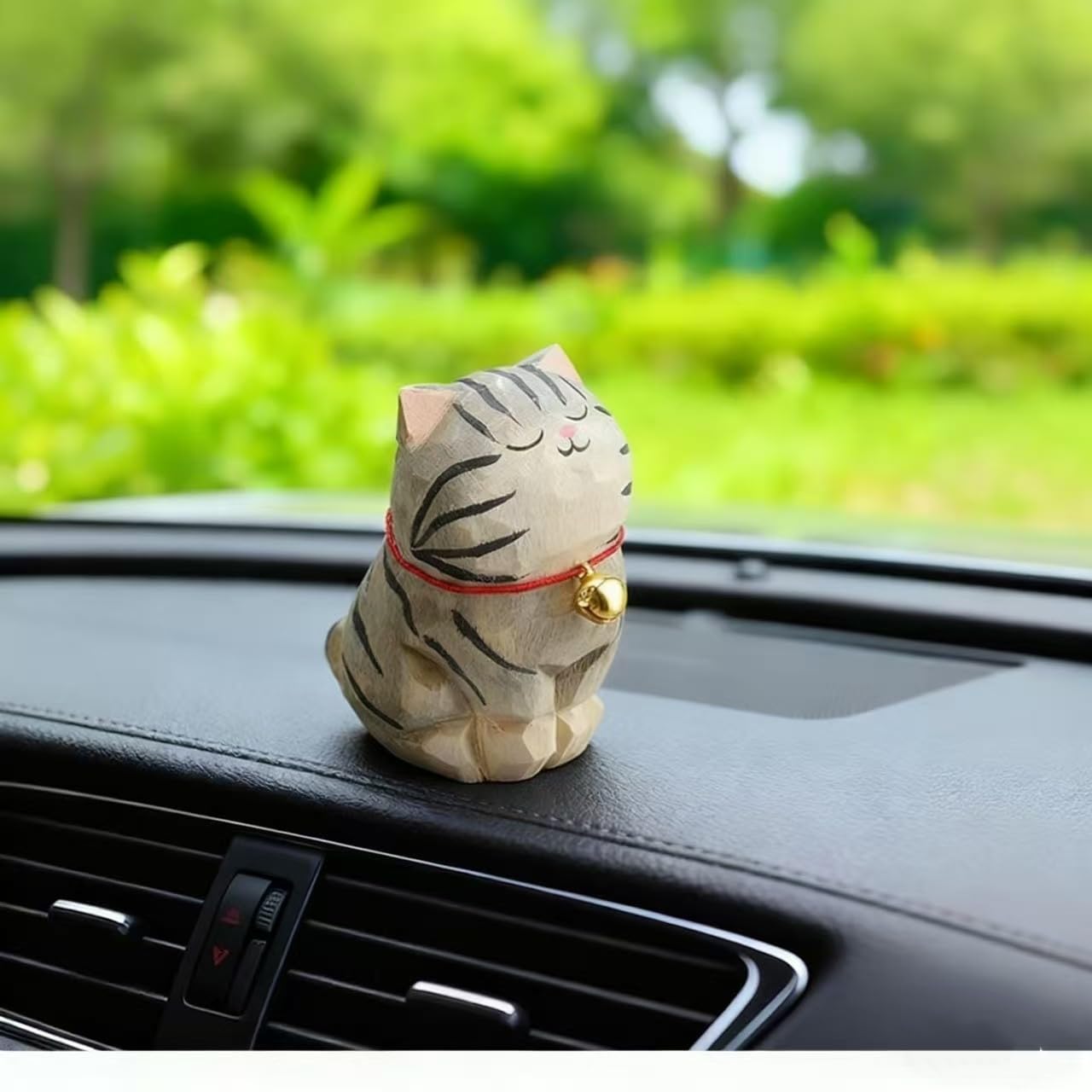 Handmade Wooden Gray Shorthair Tabby Cat Figurine – Carved Gray Striped Cat Statue for Desk, Home & Car Dashboard Decor, Collectible Wooden Ornament, Gift for Cat Lovers