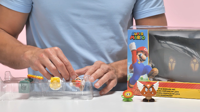 SUPER MARIO Süper Mario Nitendo Lav Kalesi'ne 2,5 
