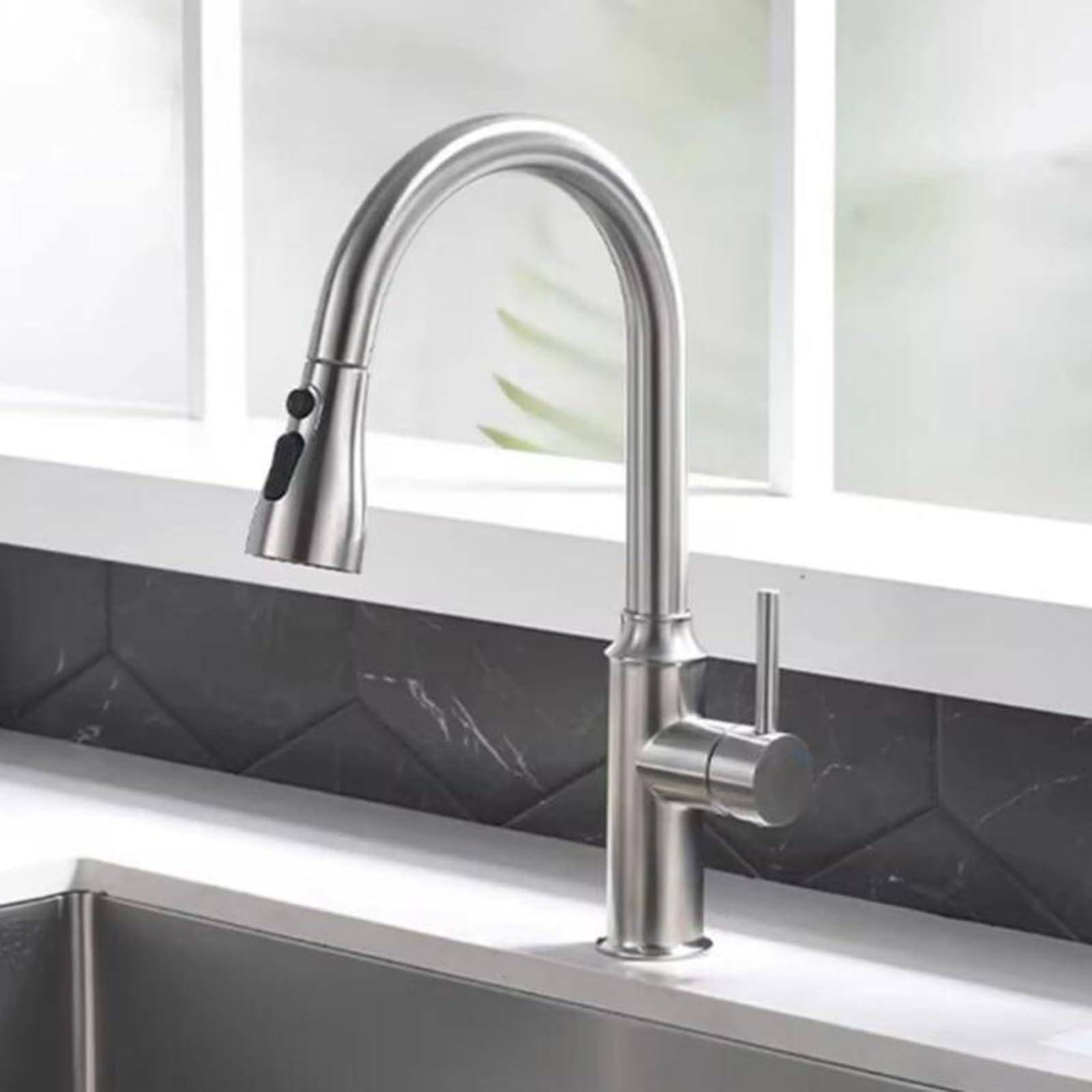 ZYCHSJXA Kitchen Sink Tap with Pull Out Sprayer Stainless Steel 3 Modes 360° Swivel Taps Out-Brushed