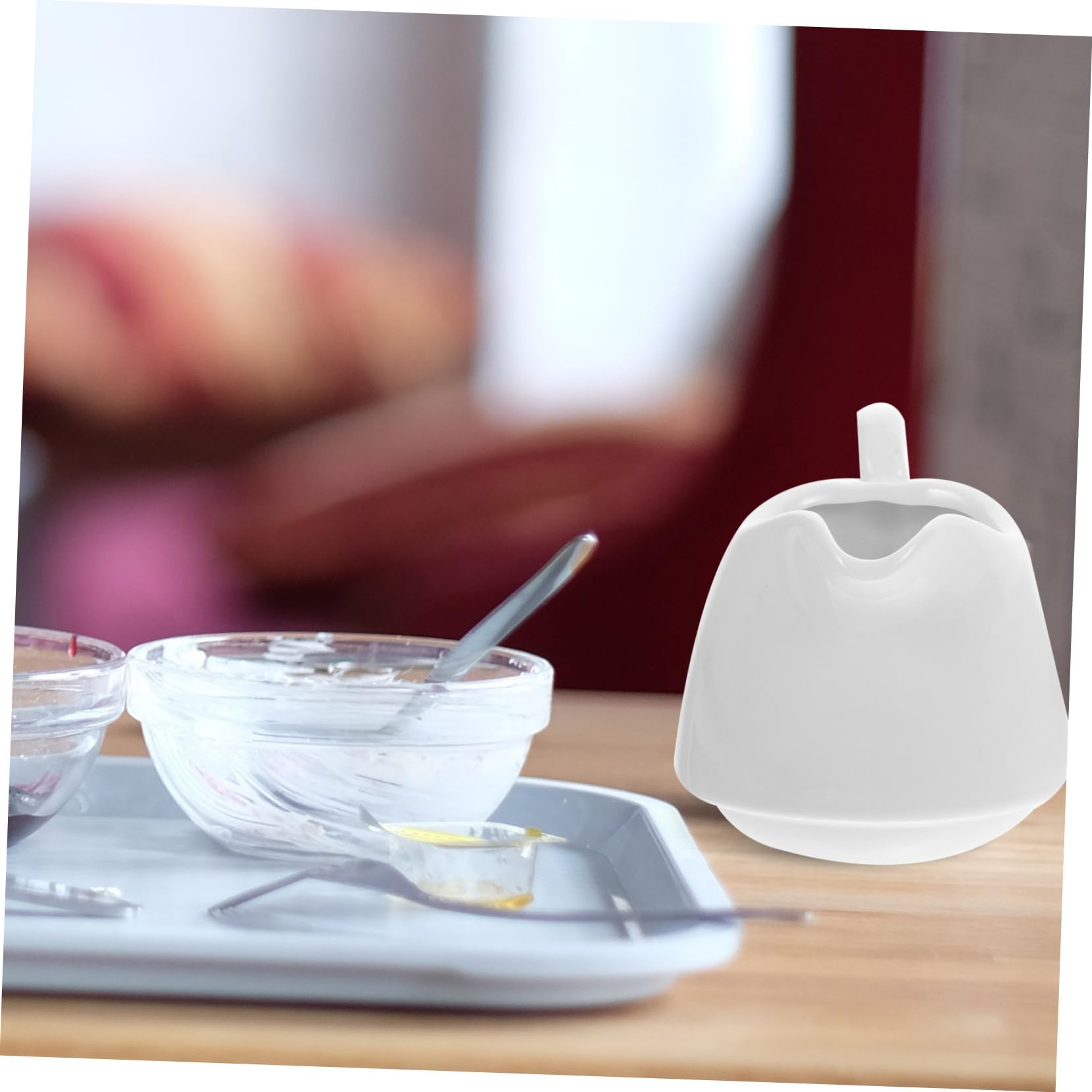 Alipis Azucarero y Jarra para Crema De Cerámica Blanca con Bandeja y Cuchara De Bambú para Hogar y Hotel Diseño Sencillo y Elegante para Servir Azúcar y Nata Mesa Dulce