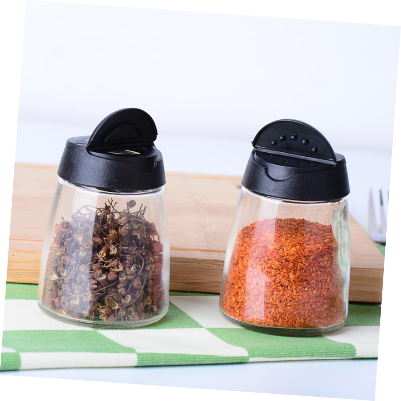 Amosfun 12 Stck. Teiliges Gewürzglas mit Doppeldeckel Lebensmittelecht Wiederverschließbar für Salz Pfeffer Gewürze Schwarzes Design Platzsparend für Küche und Grill