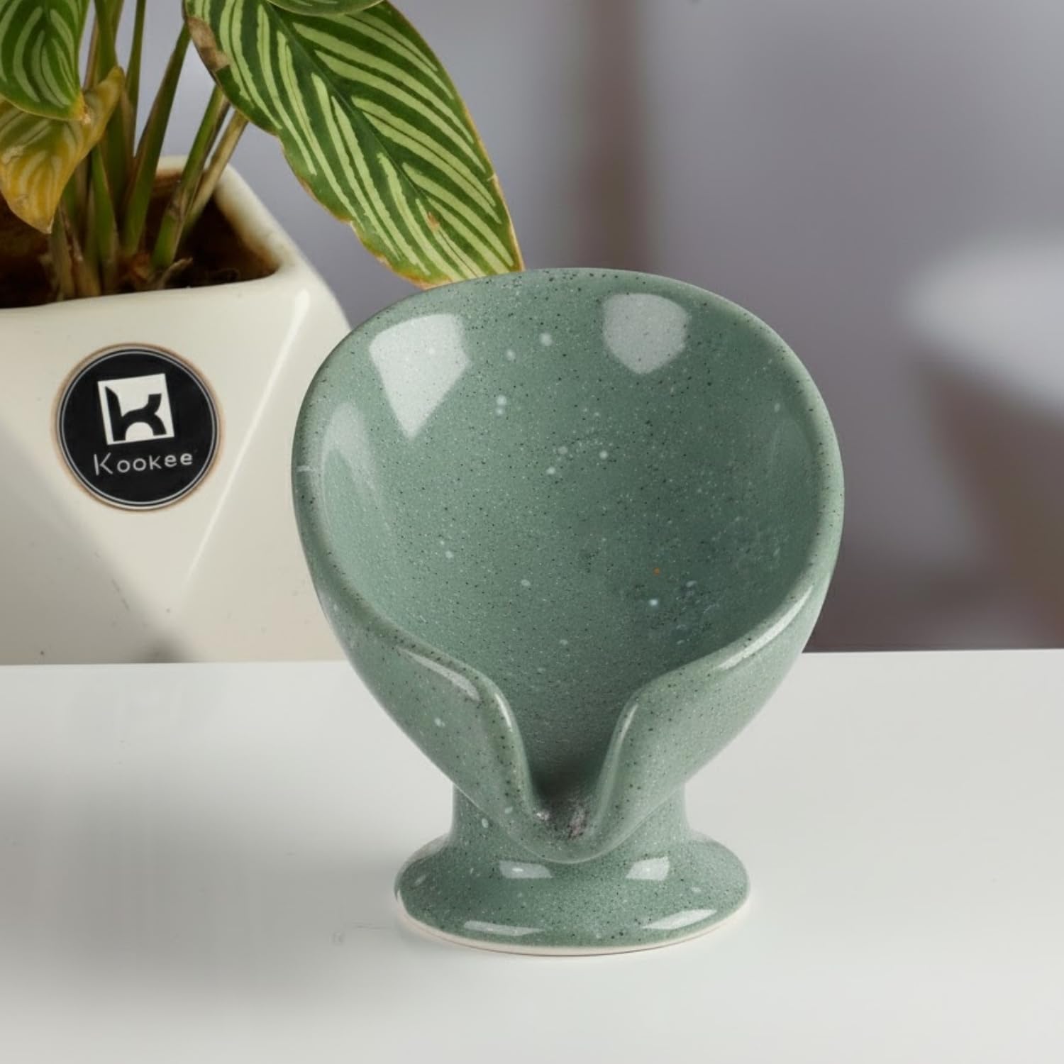 Kookee Ceramic Soap Holder Dish with Scrub, A Stylish and Practical Addition to Your Bathroom, Green (Set of 1) (12092)