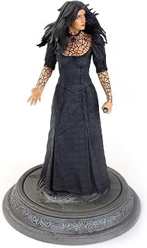 Dark Horse Comics The Witcher Netflix Yennefer Figure, Multicolor