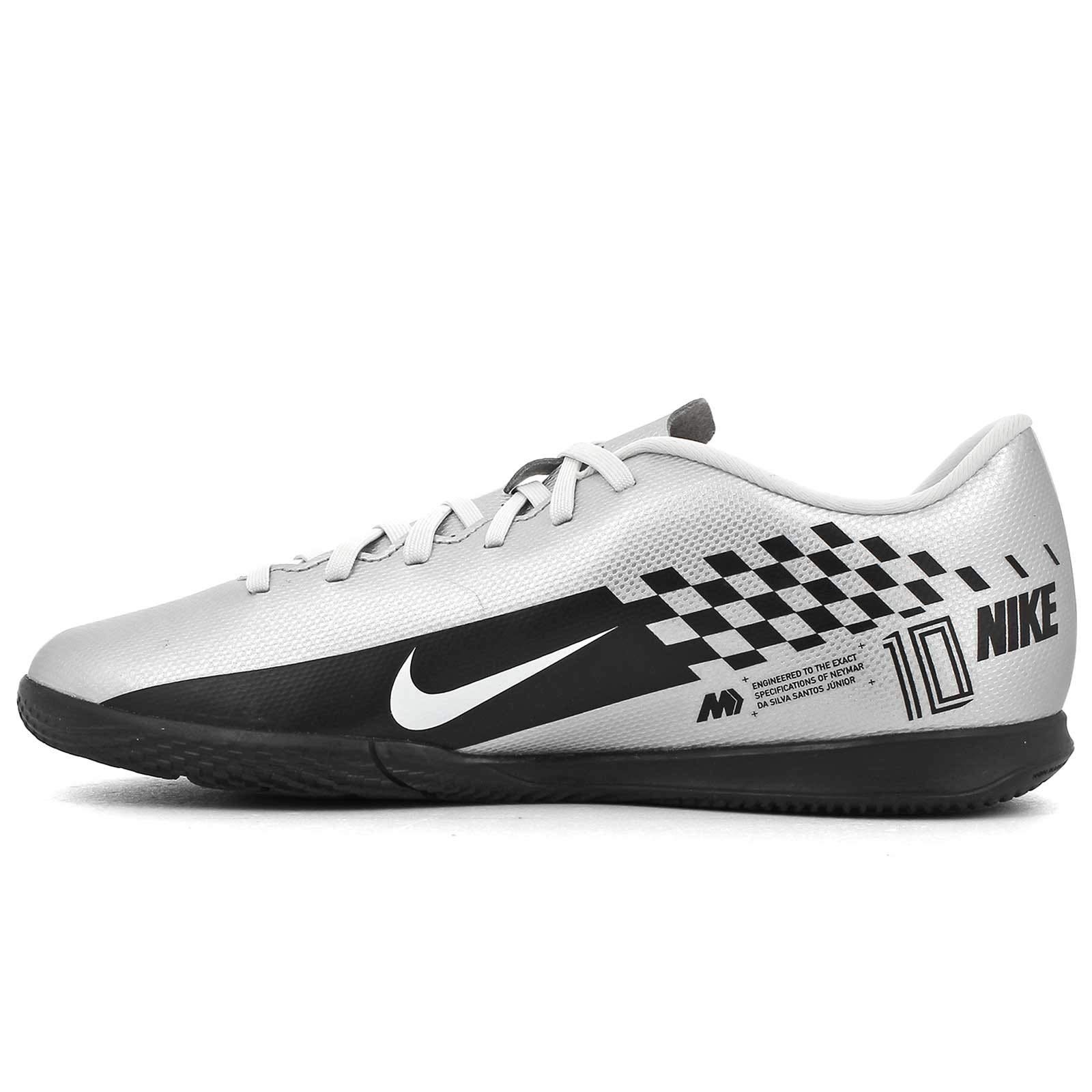 Nike Vapor 13 Club NJR IC, Scarpe da Calcio Unisex-Adulto