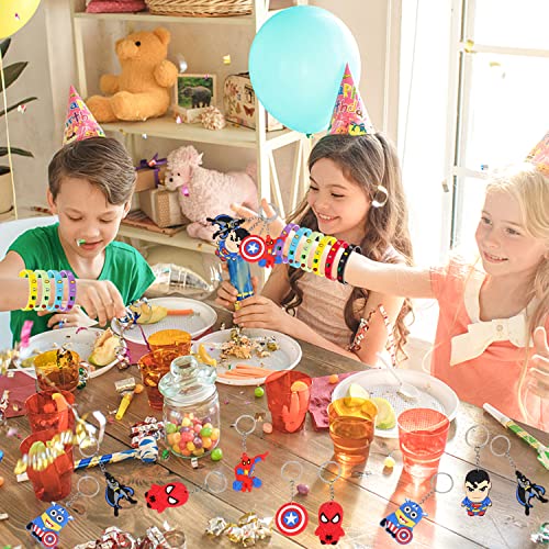 Newtic 24PCS Super-héros Party Supplies, Super-héros anniversaire cadeau, Inclure 12 Bracelet, 12pcs Porte-clé… - Image 6