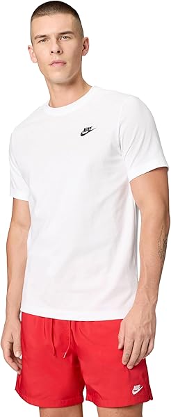 Nike Men's Sportswear Club T-Shirt